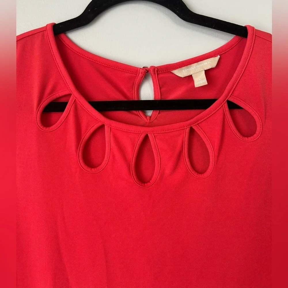 Banana Republic Women’s Large Vibrant Coral Sleevless Tank Top - Picture 4 of 4